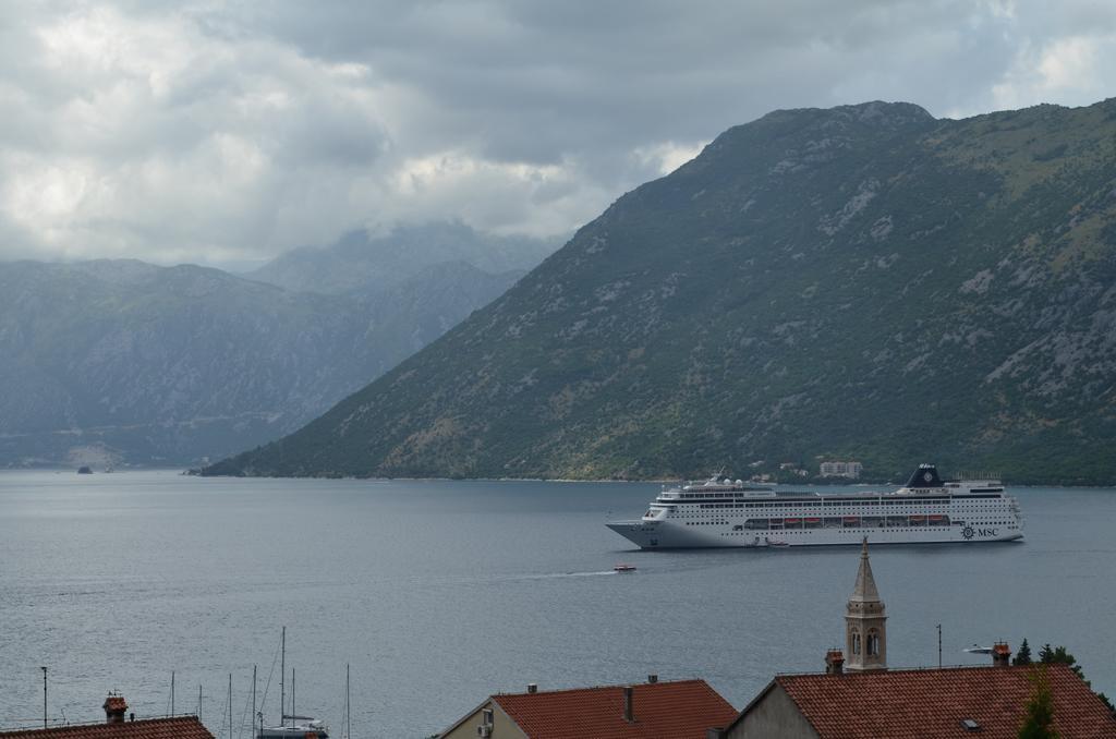 Apartments Dobrisa Kotor Room photo