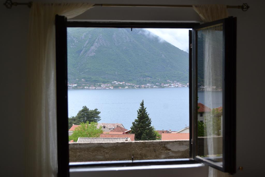 Apartments Dobrisa Kotor Exterior photo